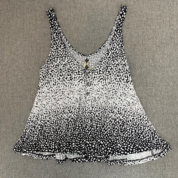 Jessica Simpson Soft Flowy Tank Top Black White Leopard Scoop Neck Viscose Small - Picture 2 of 12